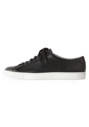 Achilles Sneaker