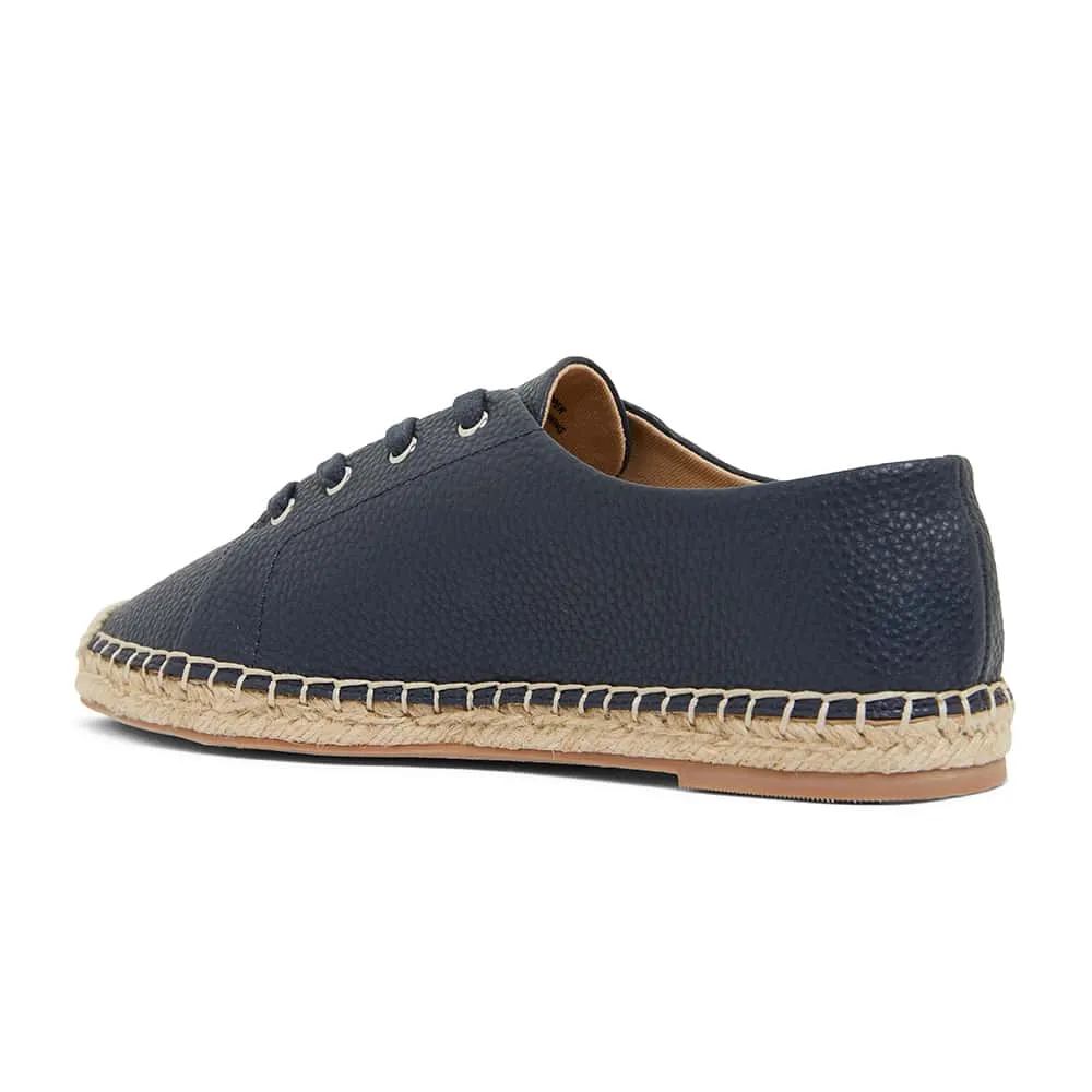 Bayside Sneaker in Navy Smooth