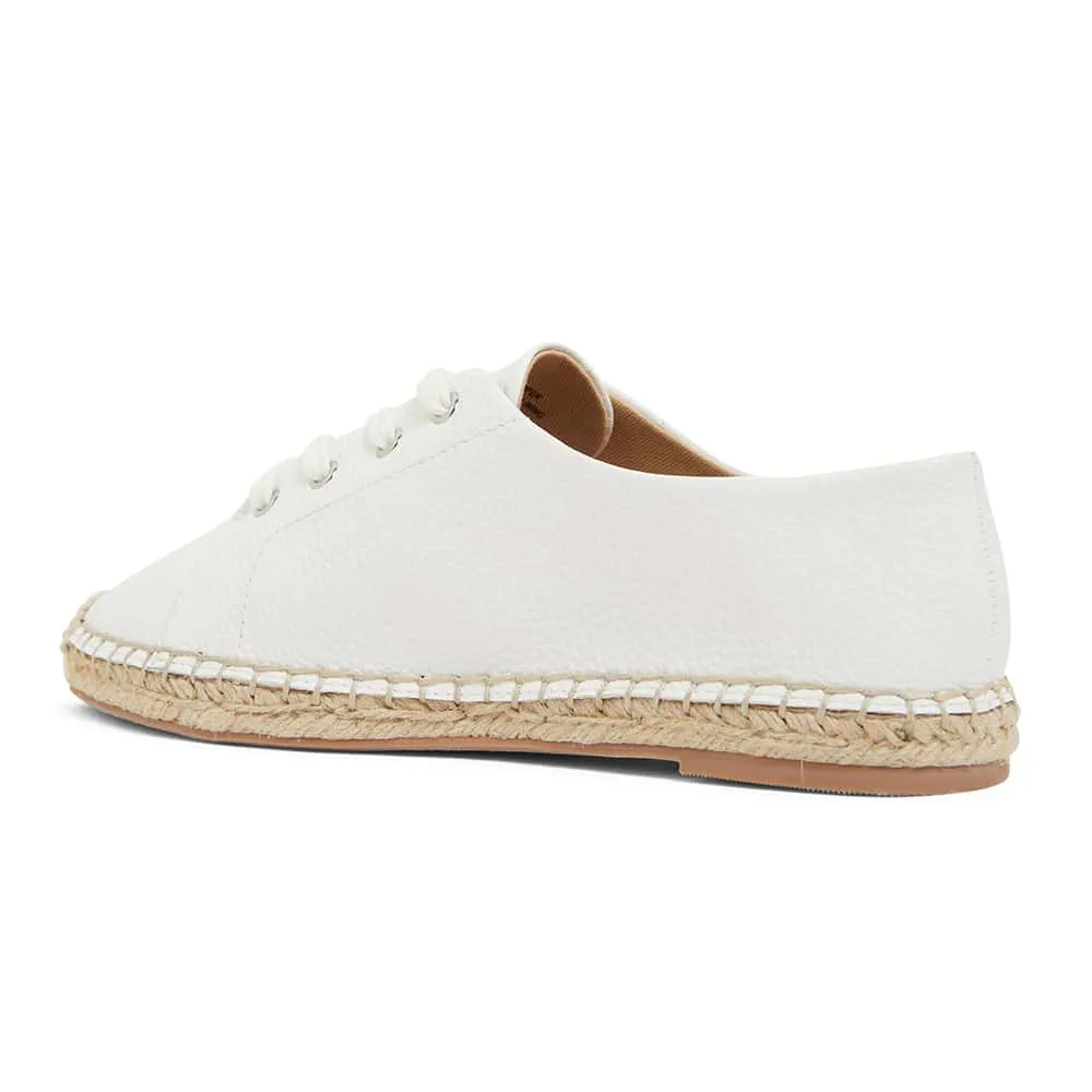 Bayside Sneaker in White Smooth
