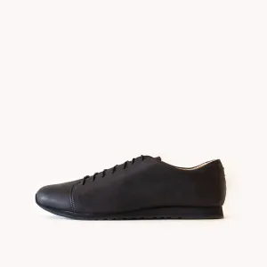DAS BLACKEST SNEAKER