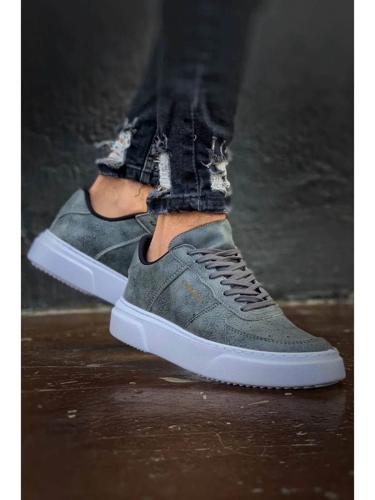 Gray Sneaker 0087