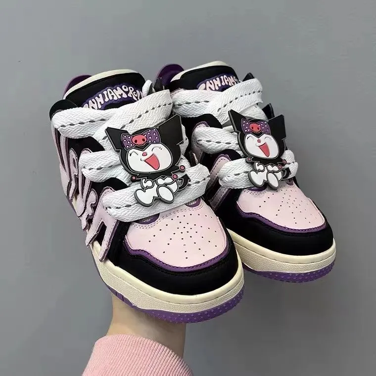 Hello Kitty Winter Women &#39;S Shoes kuroumi Platform Stitching Letter Shoes Bread Skateboard Shoes Fashion Casual Shoes