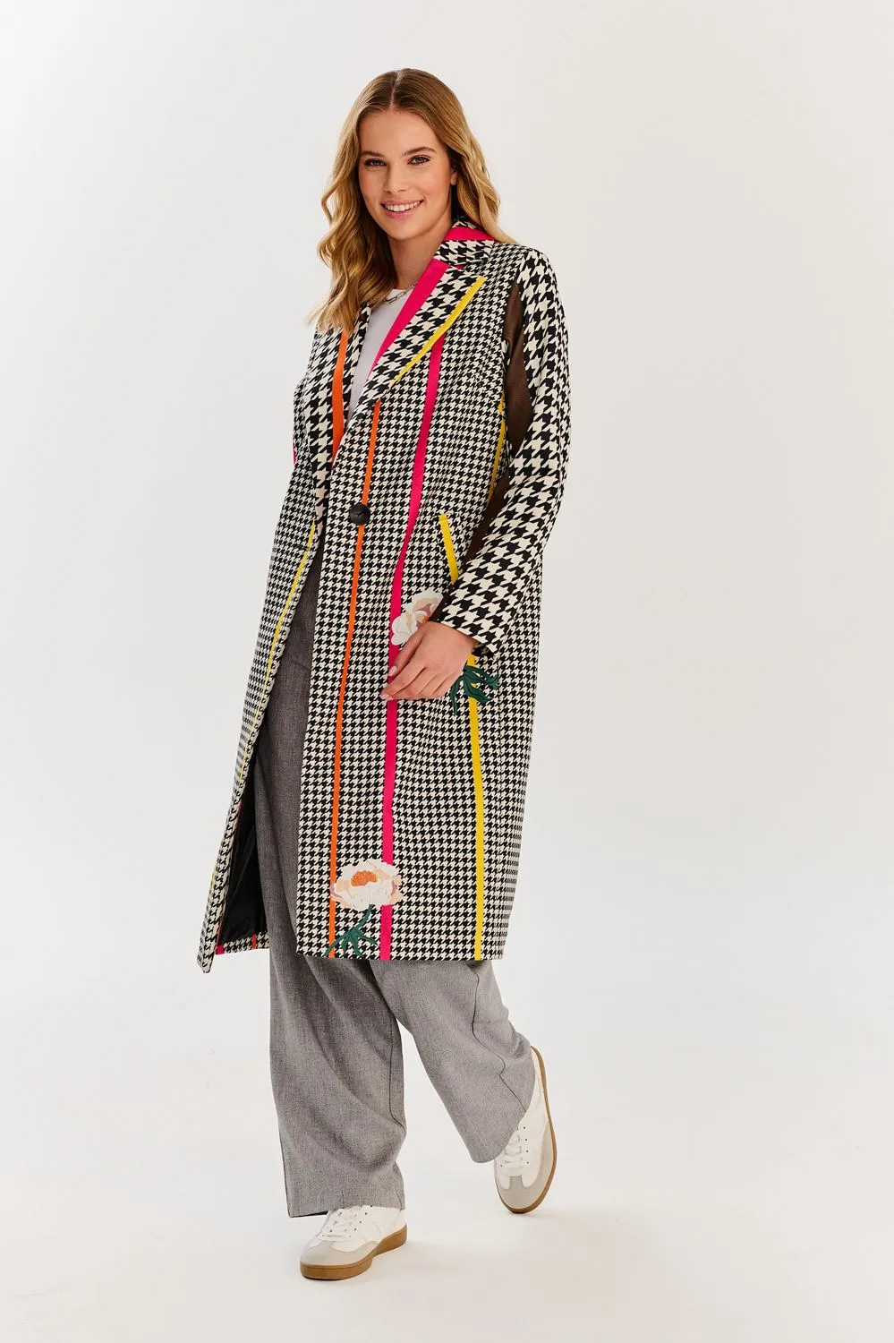 Hypnotic Soul Patchwork coat with a classic cut