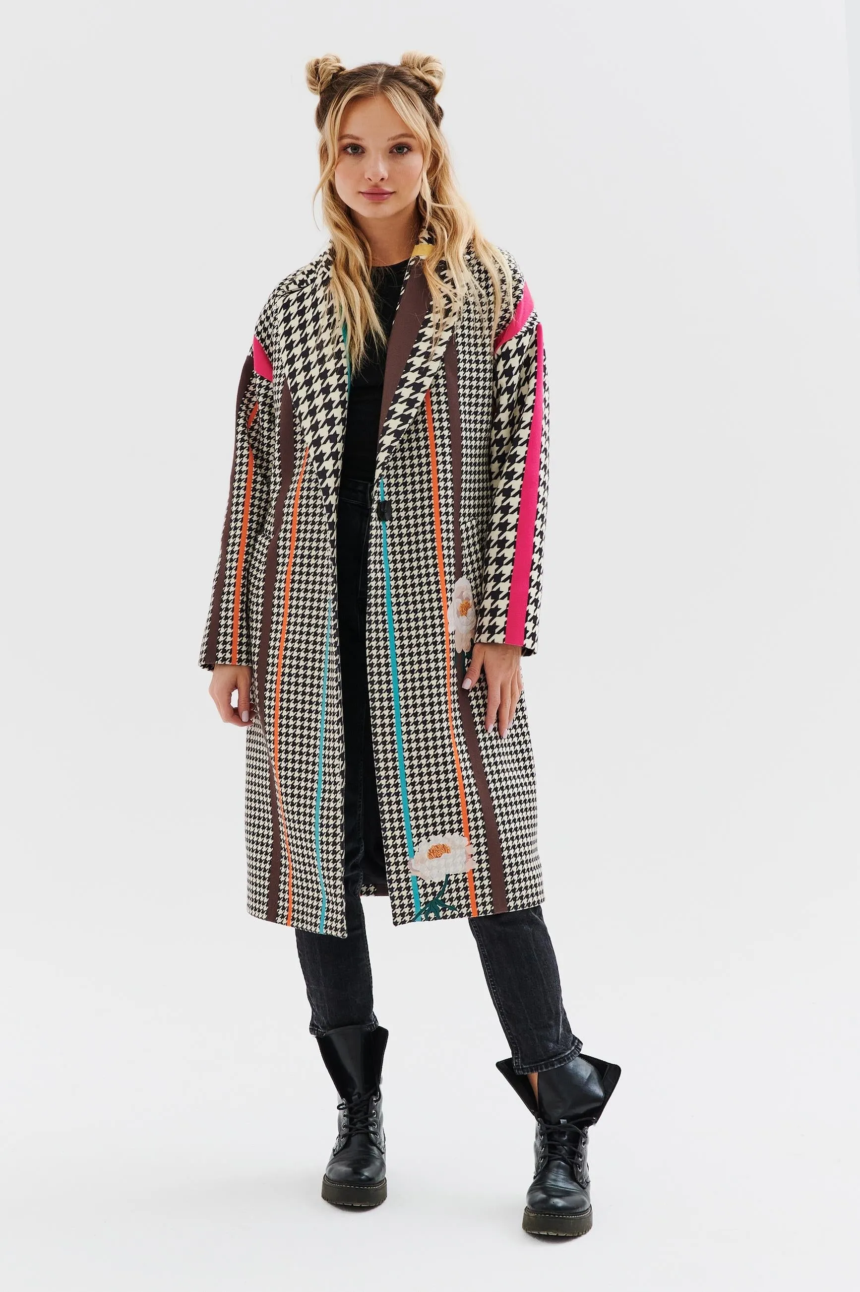 Hypnotic Soul Patchwork coat with a classic cut