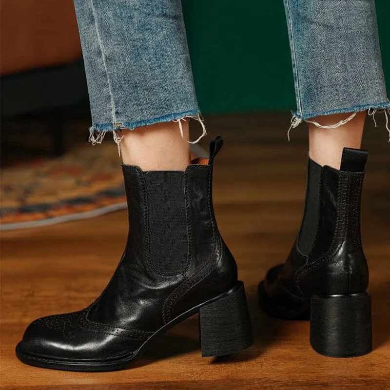 Leather Chelsea Boots Retro Round Toe Platform Ankle Boots Slimming Boots in Black