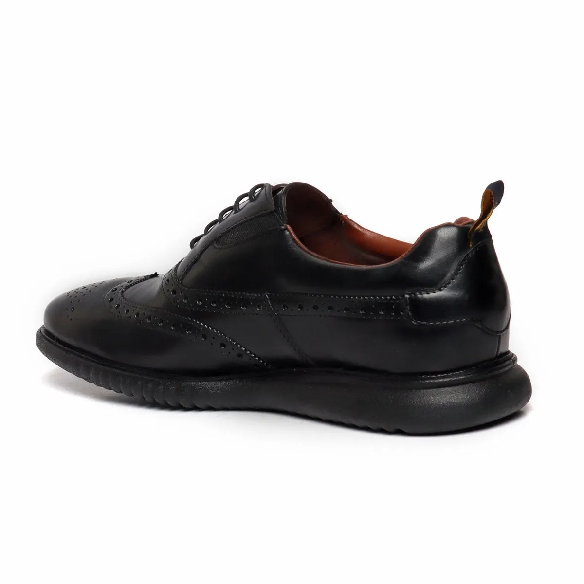 Light Weight Black Sneakers With Punching Brogue Oxford Lace-Up Closure