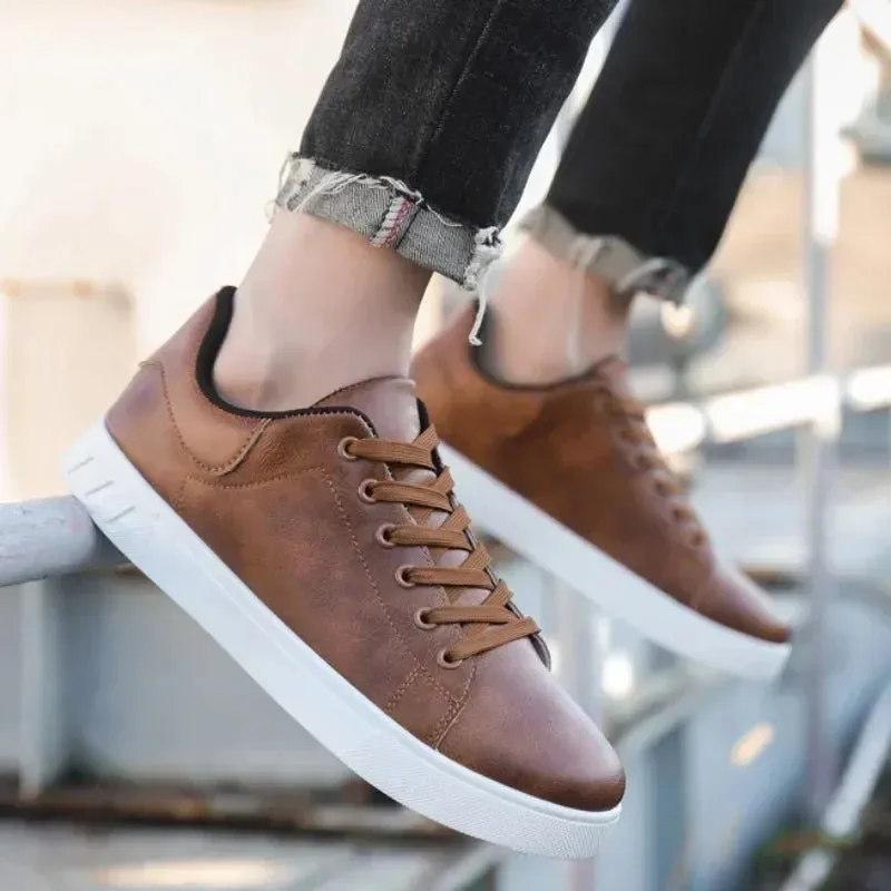 Modern Men's PU Leather Skate Shoes: Durable Design, Breathable Comfort, Enhanced Traction