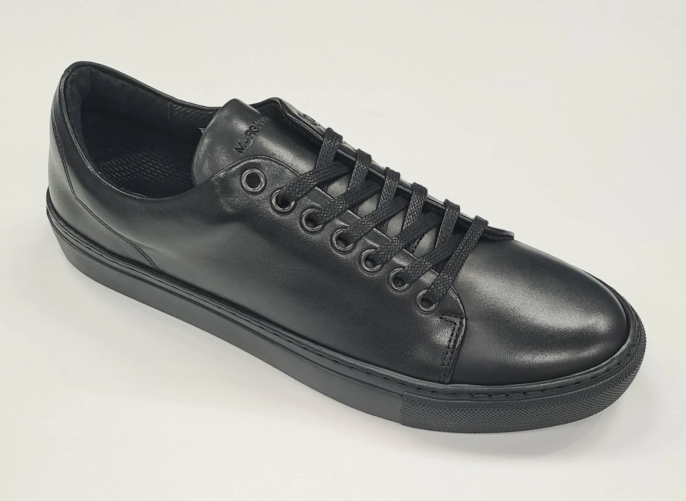 Morgan & Co Canvas Trainer MGN-756 - Black