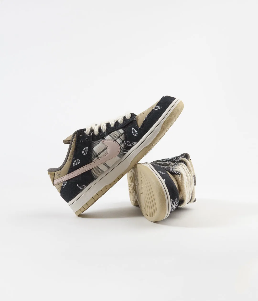 Nike SB x Travis Scott Dunk Low Premium Shoes - Black / Black - Parachute Beige - Petra Brown