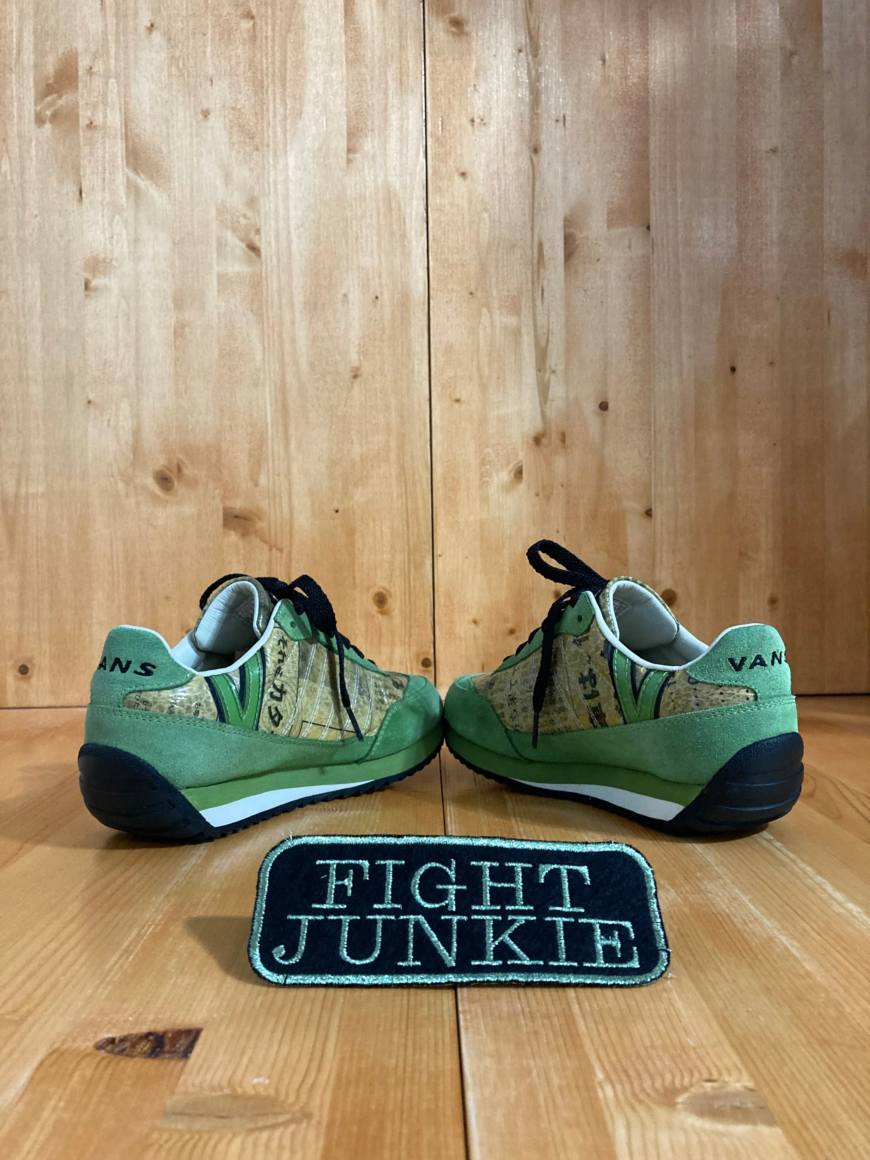 RARE! VANS KAKKI Womens Size 6.5 Suede Shoes Sneakers Green 39462-73