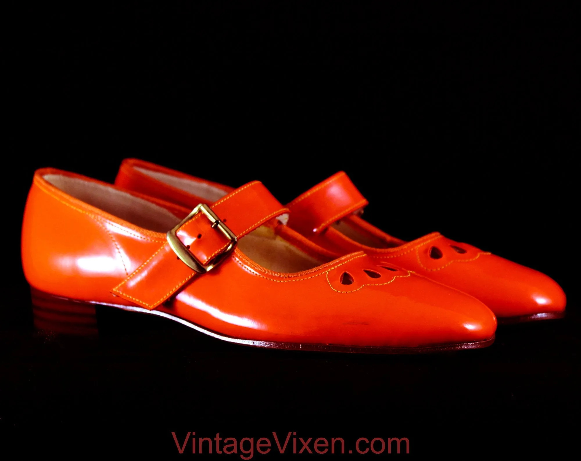 Size 1 1/2 Girl's Mary Jane Orange Shoes - Authentic Mod 1960s Girls Bright Vivid Vinyl - Child Size 1.5 B - 60s Deadstock in Original Box
