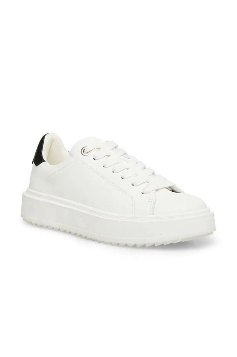 Steve Madden Catcher Sneaker In White & Black