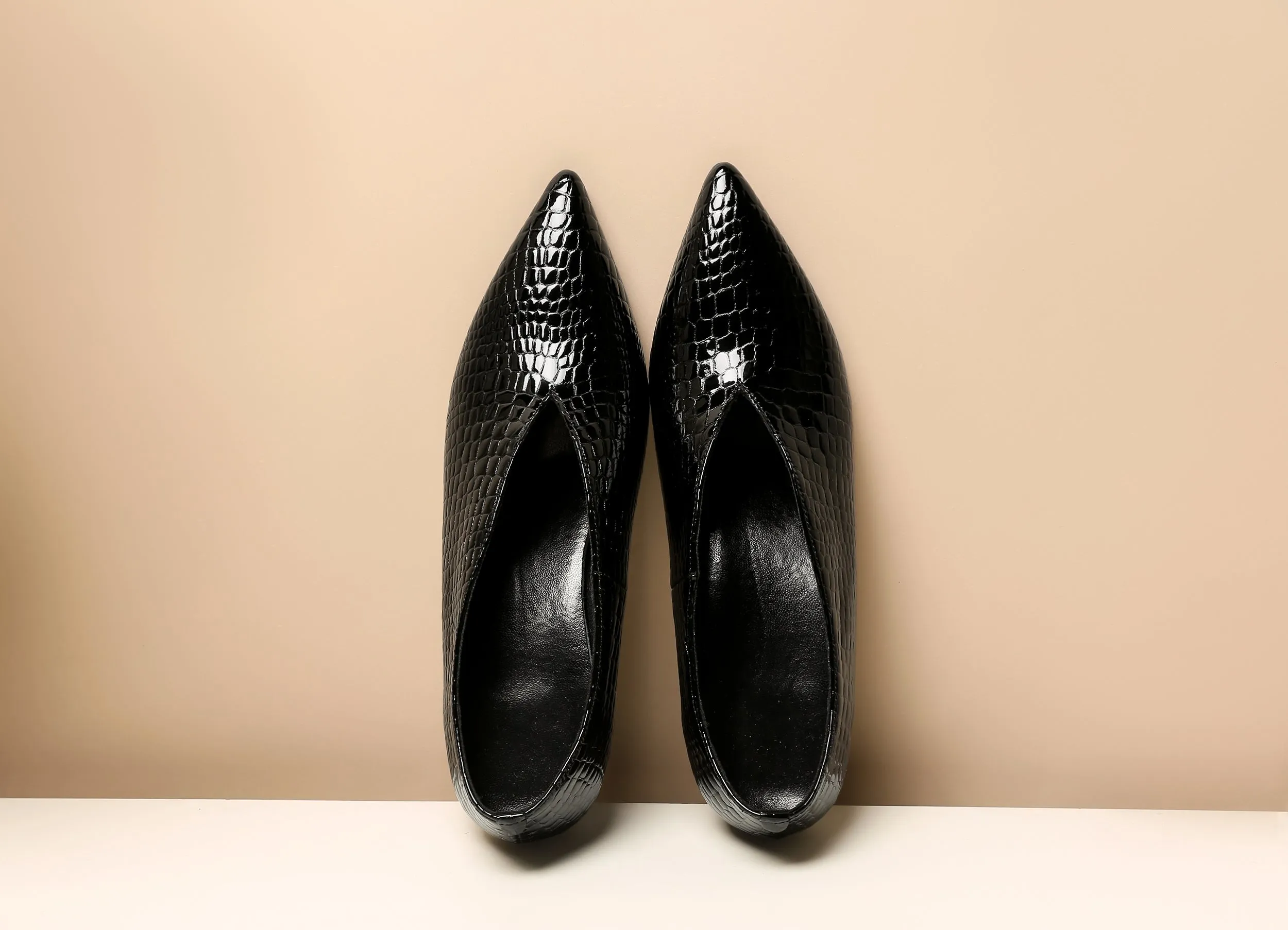 TinaCus Handmade Women's Patent Leather Slip On Printed Snakeskin Casual Shoes