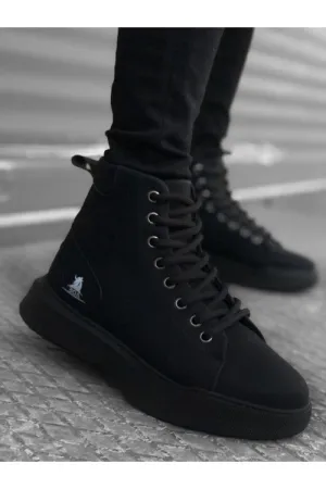 Triple Black Sneaker BA155