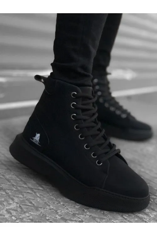 Triple Black Sneaker BA155