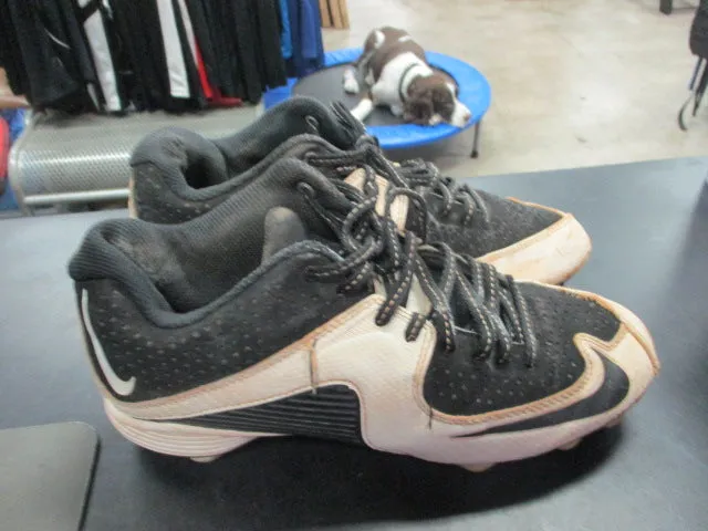 Used Nike Metal Cleats Size 6