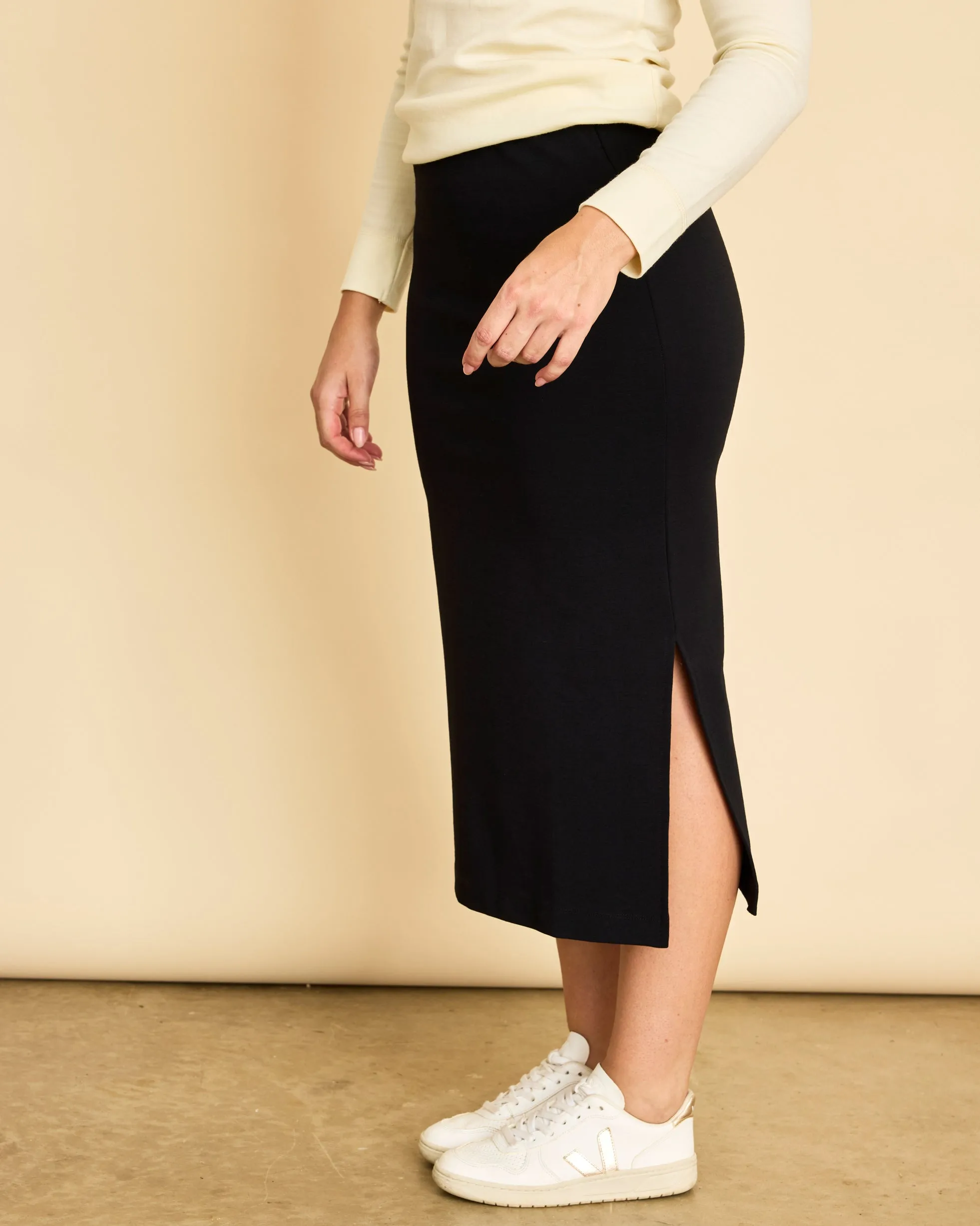Womens 3/4 Length Straight Ponte Skirt